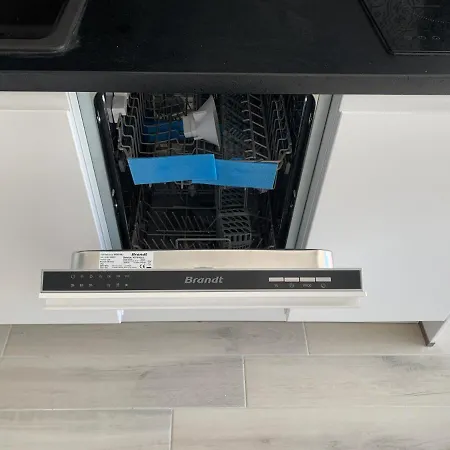 Marina アパート アグド